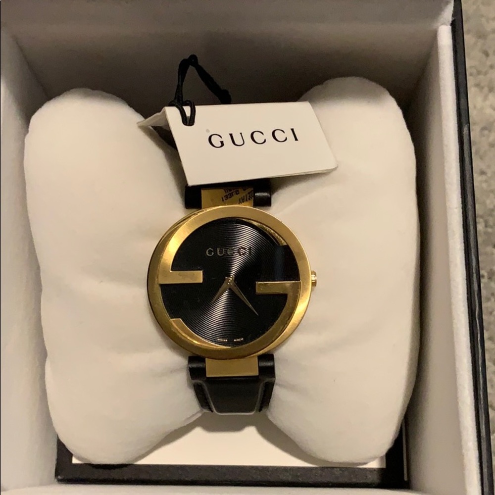 GUCCI interlocking G Stainless steak watch